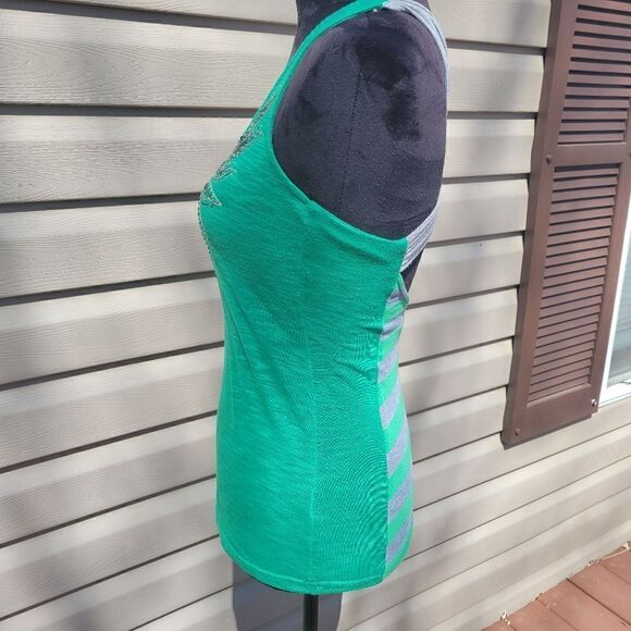 Miss Me Green Scoop Neck Sleeveless Sequin Stripe Casual Tank Top Size Small - Picture 4 of 15